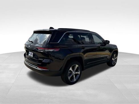 New 2025 Jeep Grand Cherokee Limited image 24