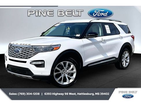 Certified 2022 Ford Explorer Platinum w/ Equipment Group 601A AWD/4WD image 10