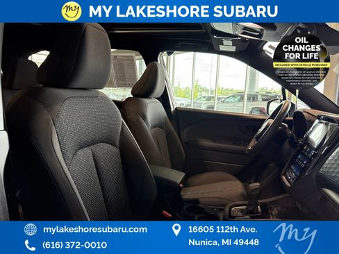 Certified 2025 Subaru Forester Premium AWD/4WD image 31