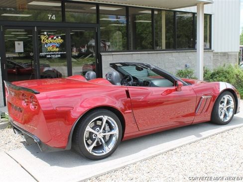Used 2011 Chevrolet Corvette Grand Sport w/ Preferred Equipment Group RWD image 27