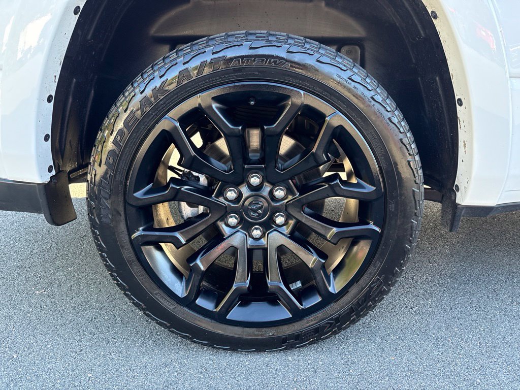 Used 2025 RAM 1500 Limited AWD/4WD image 9