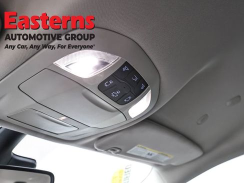 Used 2023 Chrysler Voyager LX FWD image 21
