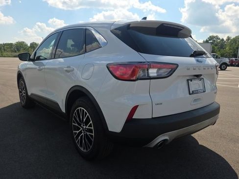 Used 2022 Ford Escape SE FWD image 13