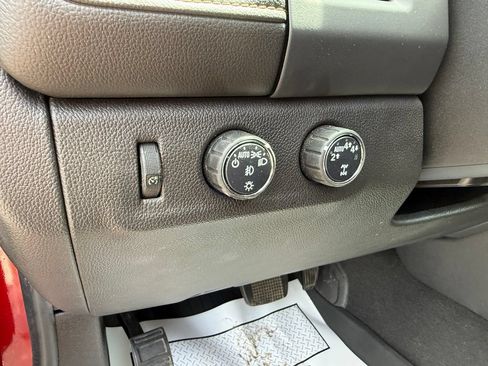 Used 2022 GMC Canyon AT4 w/ Driver Alert Package AWD/4WD image 16