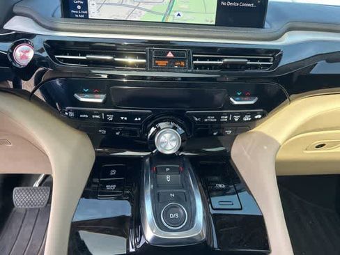 Used 2025 Acura MDX FWD image 15