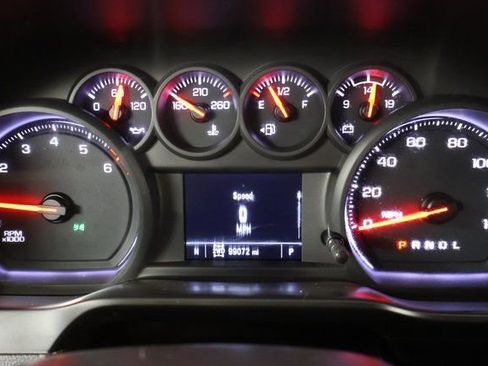 Used 2020 Chevrolet Silverado 1500 Custom w/ Custom Value Package image 13