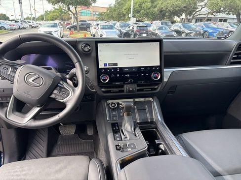 Certified 2025 Lexus GX 550 w/ Accessory Package (2T) AWD/4WD image 17