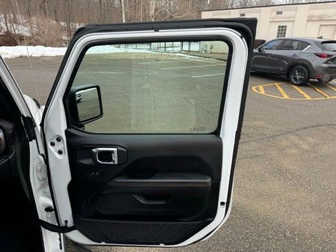Used 2021 Jeep Gladiator Mojave image 12