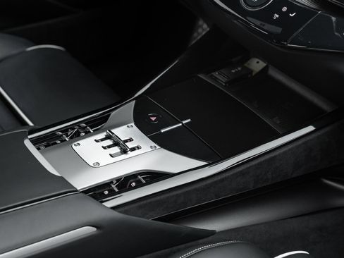 Used 2025 Ferrari Purosangue AWD/4WD image 48