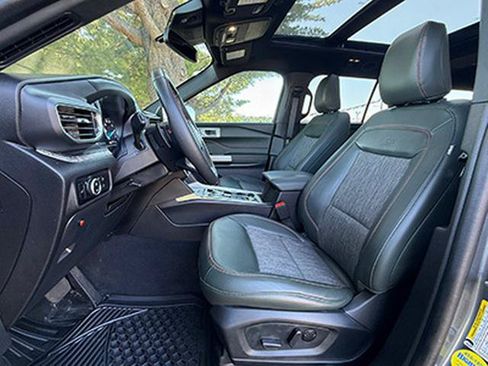 Used 2023 Ford Explorer Timberline w/ Timberline Technology Package AWD/4WD image 13