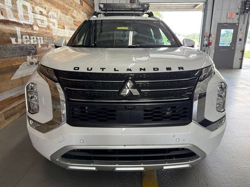 Used 2022 Mitsubishi Outlander SEL AWD/4WD image 4