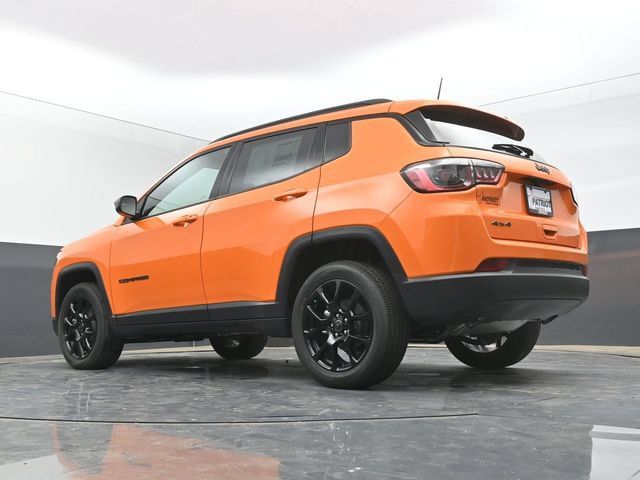 Used 2026 Jeep Compass Latitude AWD/4WD image 46