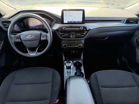 Used 2025 Ford Escape Active image 13