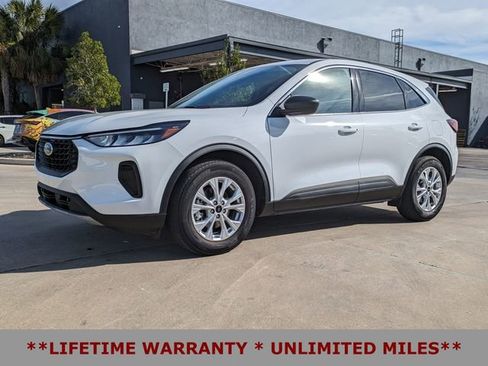 Used 2024 Ford Escape Active image 10