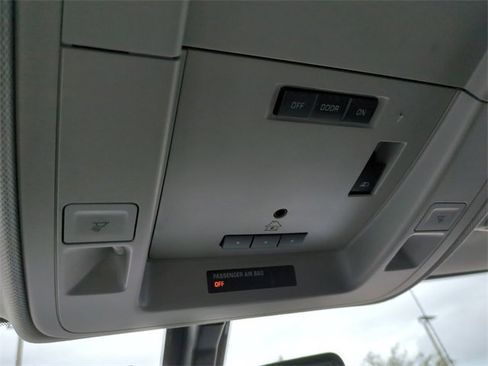 Used 2018 Chevrolet Silverado 1500 LT w/ All Star Edition image 22