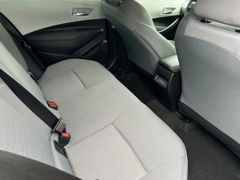 Used 2024 Toyota Corolla SE image 18