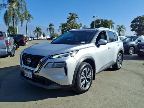 Certified 2023 Nissan Rogue SV w/ SV Premium B Package FWD image 10