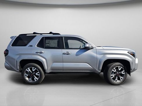 New 2026 Toyota 4Runner TRD Sport AWD/4WD image 24
