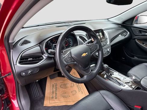 Used 2016 Chevrolet Malibu Premier w/ Driver Confidence Package II image 10