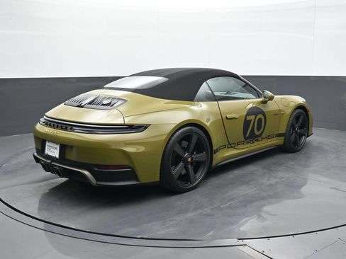 Certified 2026 Porsche 911 Carrera GTS RWD image 19