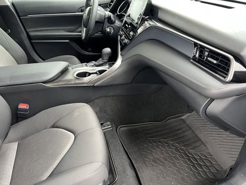 Used 2024 Toyota Camry LE image 22