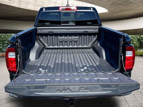 New 2026 GMC Canyon Denali w/ LPO, Denali Black Edition AWD/4WD image 5