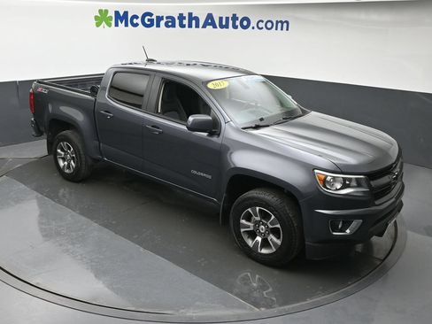 Used 2017 Chevrolet Colorado Z71 AWD/4WD image 3