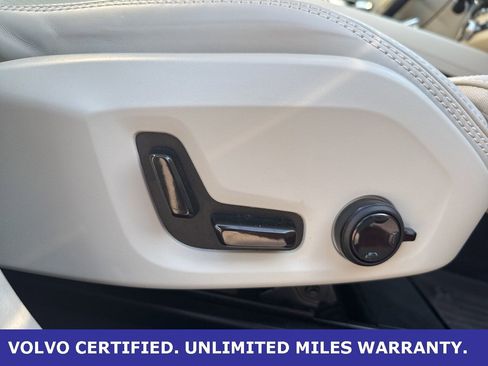 Certified 2023 Volvo XC60 B5 Ultimate w/ Climate Package image 11