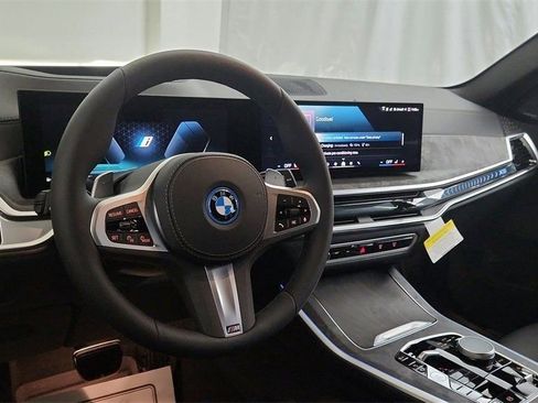 New 2026 BMW X5 xDrive50e w/ M Sport Package image 18