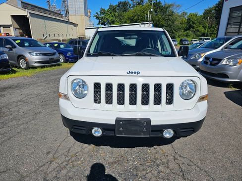 Used 2014 Jeep Patriot Sport w/ Power Value Group image 2