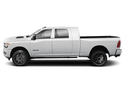 Used 2025 RAM 3500 Laramie w/ Max Tow Package AWD/4WD image 4