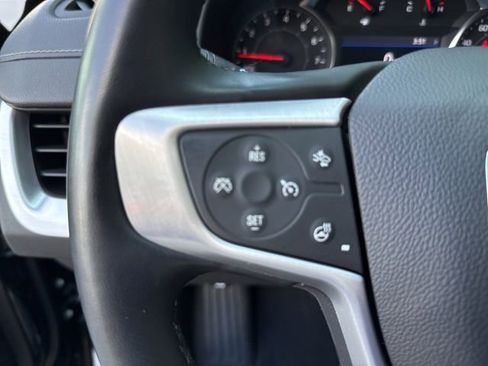 Used 2024 GMC Terrain SLT image 13