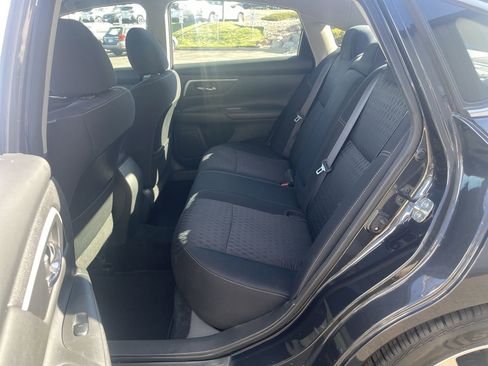 Used 2018 Nissan Altima 2.5 SV image 12