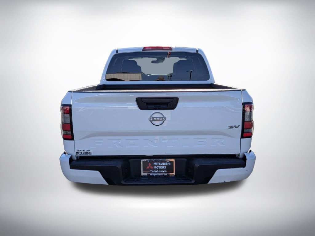 Used 2024 Nissan Frontier SV RWD image 5