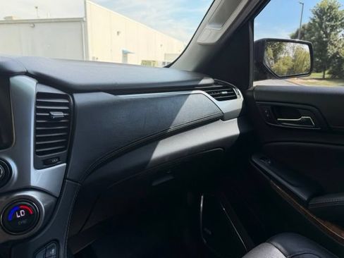 Used 2018 Chevrolet Tahoe Premier AWD/4WD image 22