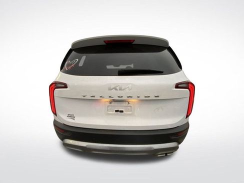 Used 2022 Kia Telluride EX w/ EX Premium Package image 9