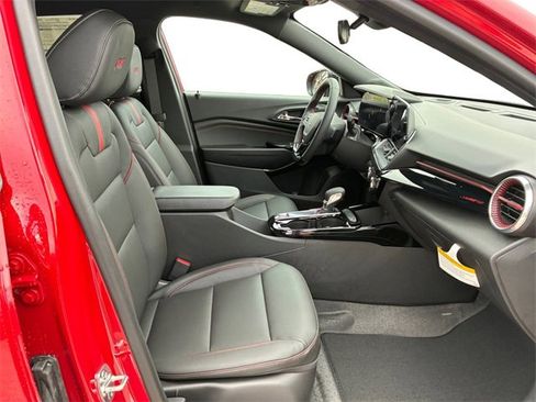 New 2026 Chevrolet Trax RS w/ Driver Confidence Package image 13