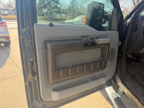 Used 2015 Ford F350 XLT image 8