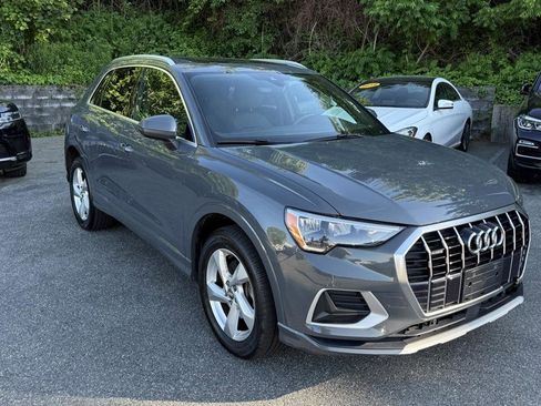 Used 2020 Audi Q3 2.0T Premium w/ Convenience Package AWD/4WD image 22