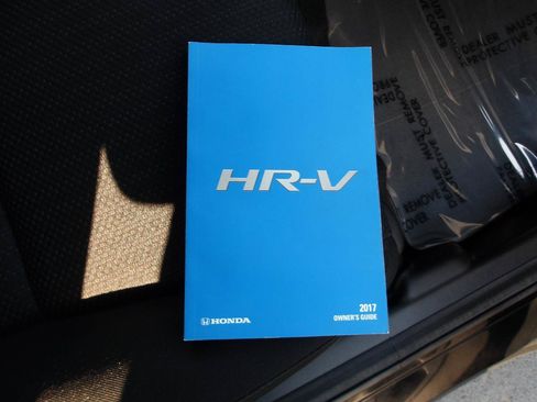 Used 2017 Honda HR-V LX image 25