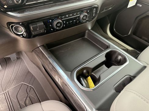 New 2026 Chevrolet Silverado 2500 LTZ w/ LTZ Plus Package AWD/4WD image 20