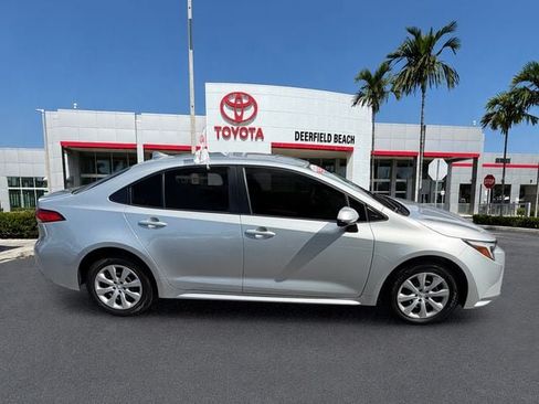 Used 2024 Toyota Corolla LE FWD image 8