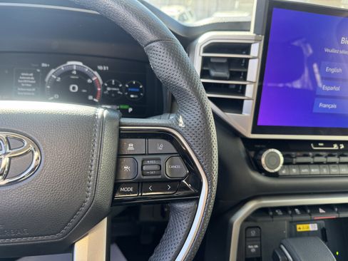 Used 2023 Toyota Sequoia Limited image 25