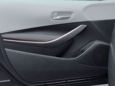 Certified 2025 Toyota Corolla FX image 14