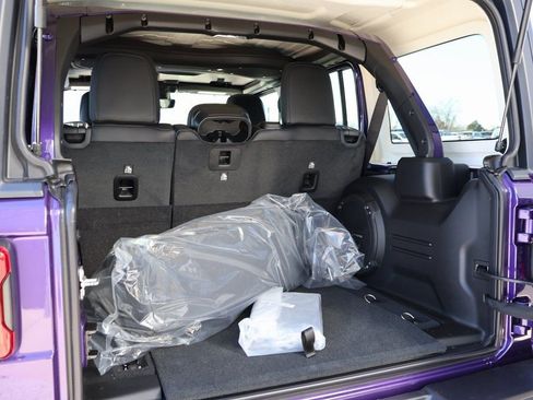 New 2026 Jeep Wrangler Unlimited Rubicon image 15