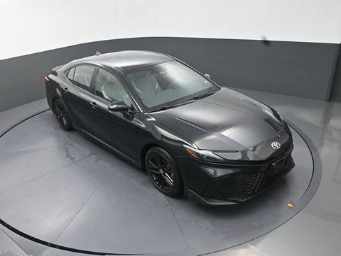 Used 2026 Toyota Camry SE FWD image 23