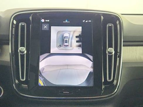 Used 2026 Volvo XC40 B5 Plus w/ Climate Package AWD/4WD image 20
