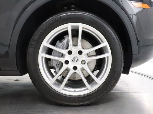 Used 2019 Porsche Cayenne AWD/4WD image 46