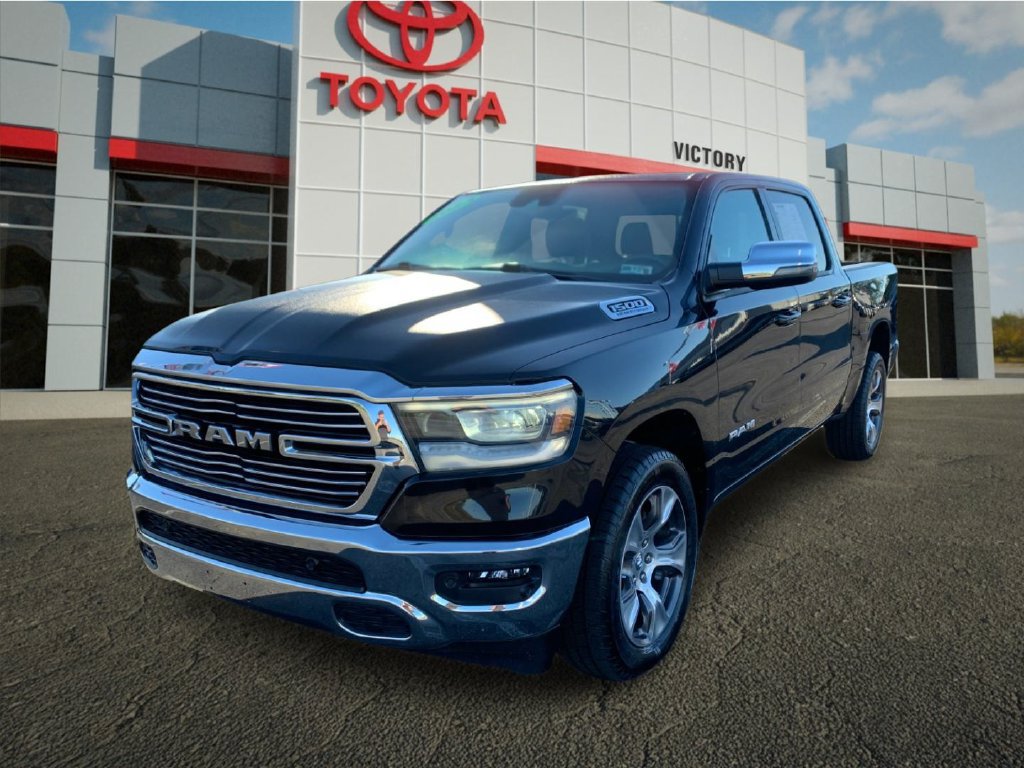 Used 2023 RAM 1500 Laramie AWD/4WD image 7