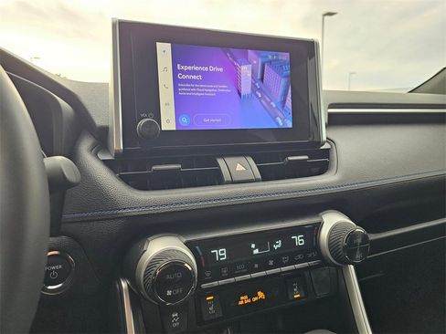 Used 2025 Toyota RAV4 SE image 25